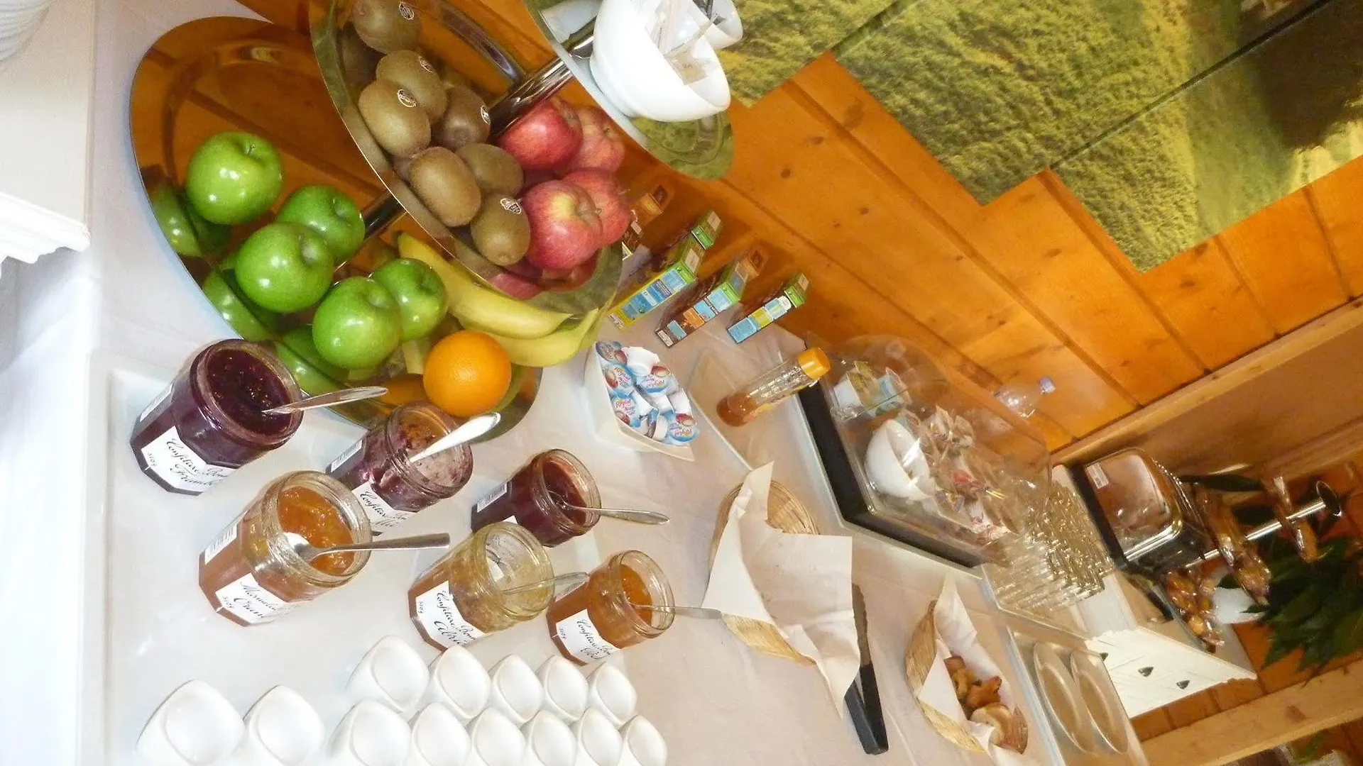 ** Hotel Hôtel Valery Montélier France